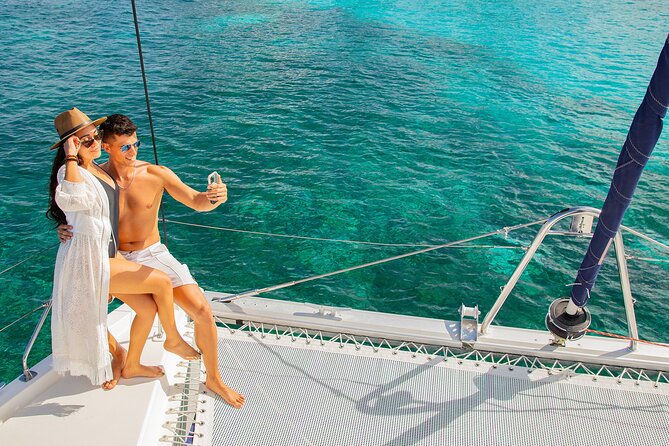 Cozumel Luxury Sailing & Snorkeling with Lunch and Open Bar Onboard - Lunch and the open bar onboard
