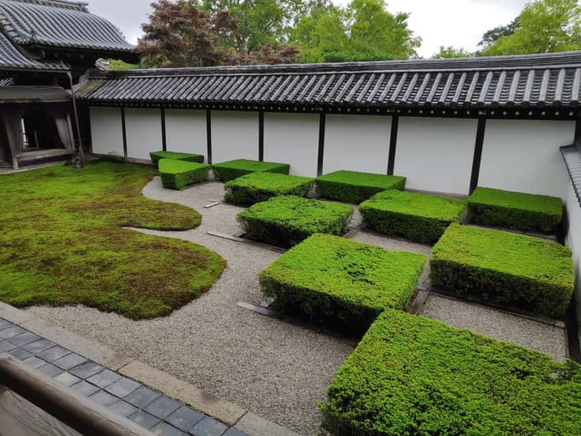 Craig's Kyoto Private Luxury Alphard Tour / The Early Riser - Fushimi Inari before the crowds