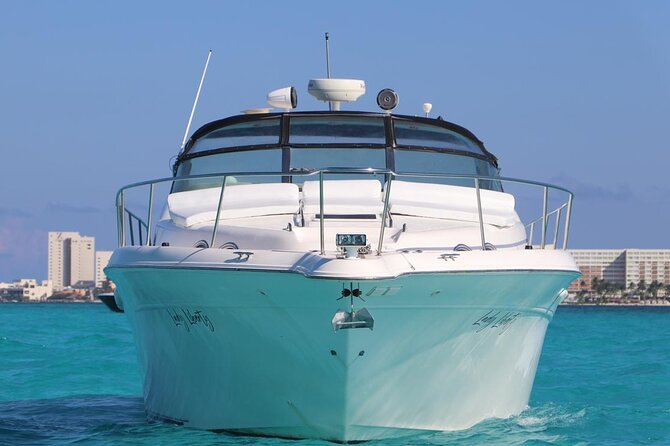 Cruise in Elegance: Luxury Yacht Rental in Cancun - From Cancun’s lagoon to the Caribbean sea