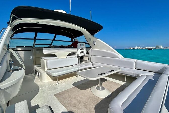 Cruise in Elegance: Luxury Yacht Rental in Cancun - Who will enjoy this cruise most