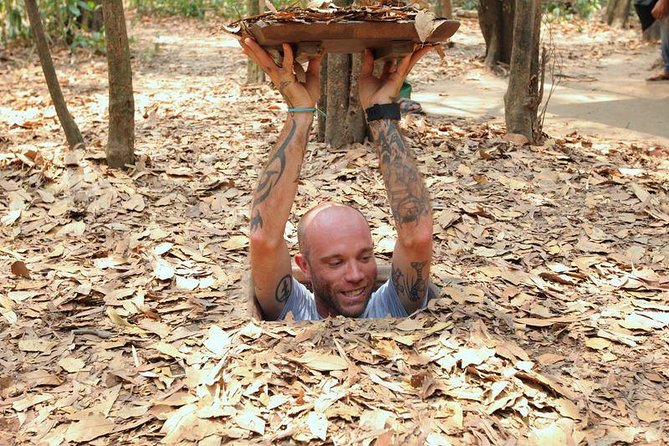 Cu Chi Luxury Group Tour - Tapioca and Cake Half Day - Crawling through the tunnel