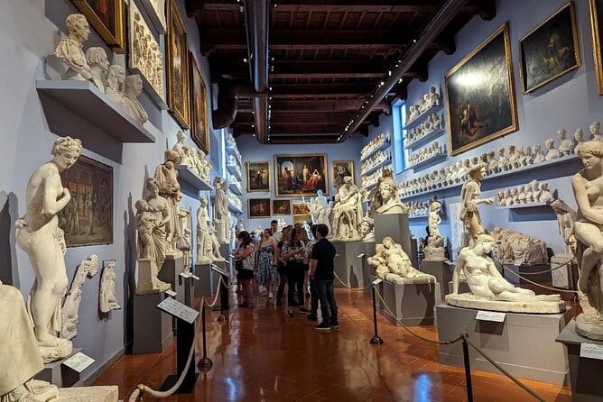 David and Accademia Gallery VIP Tour in Florence - Entering the gallery through priority access