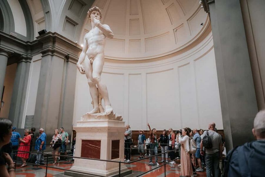 David & Duomo VIP Tour with Exclusive Terrace Access & Dome - Entering Santa Maria del Fiore