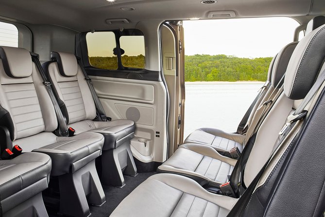Departure from Central London to Heathrow Airport by Luxury Van - Families and child seats