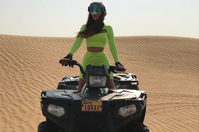 Desert Safari Dubai (PREMIUM VIP) - Fresh barbecue dinner and evening entertainment