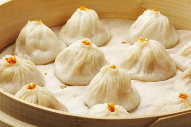 Din Tai Fung Dinner and VIP Class River Cruise Experience in Shanghai - Why this Shanghai evening works