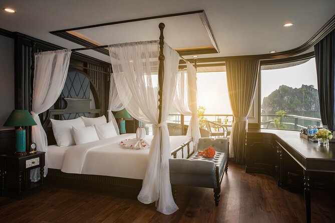 Dora Cruise – Best 2D1N Luxury Cruise in Halong & Lan Ha Bay - Night onboard: balconies, Jacuzzi time, and squid fishing