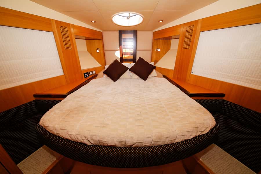 Dubai: Atlantis and Burj Al Arab Cruise on Luxury Yacht - What this Dubai yacht cruise is really like