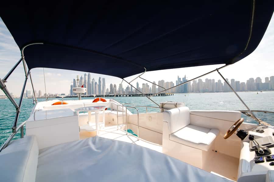 Dubai: Atlantis and Burj Al Arab Cruise on Luxury Yacht - Palm Jumeirah from the water