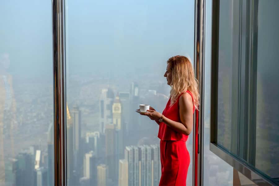 Dubai: Burj Khalifa VIP Experience Level 152 Lounge Access - Is $209 per person good value?