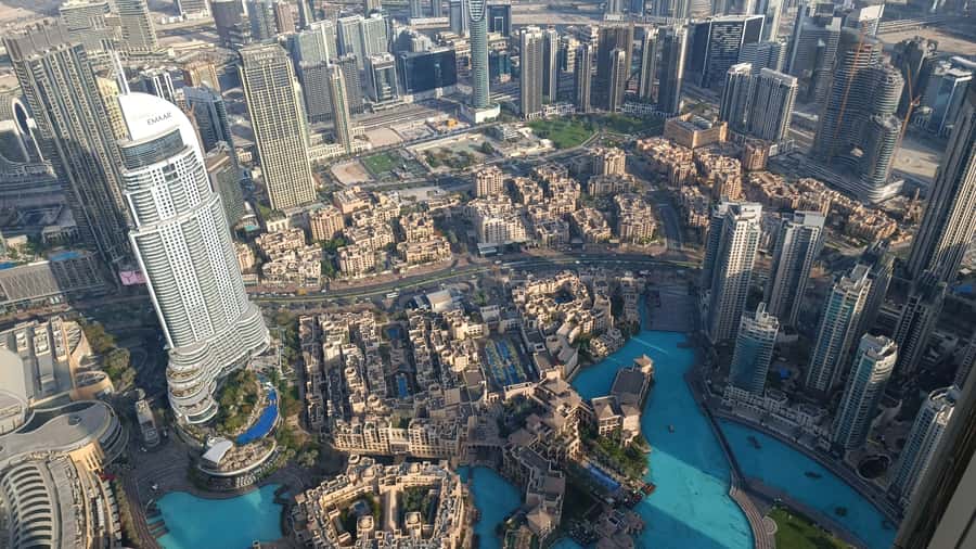 Dubai: Burj Khalifa VIP Sunset Tour with Porsche Transfer - Should you book the VIP sunset tour?