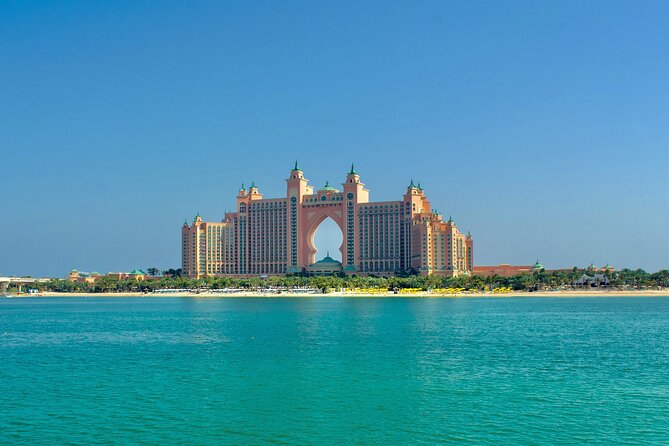Dubai City Tour in Private Luxury Car - Al Fahidi Fort and Dubai Museum: a short look at old Dubai
