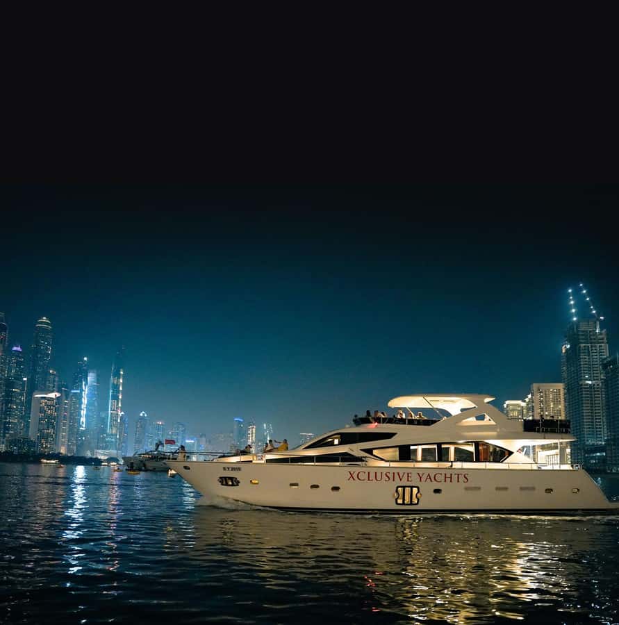 Dubai Harbor: Luxury Yacht Tour with BBQ Options - The two-hour route and Burj Al Arab