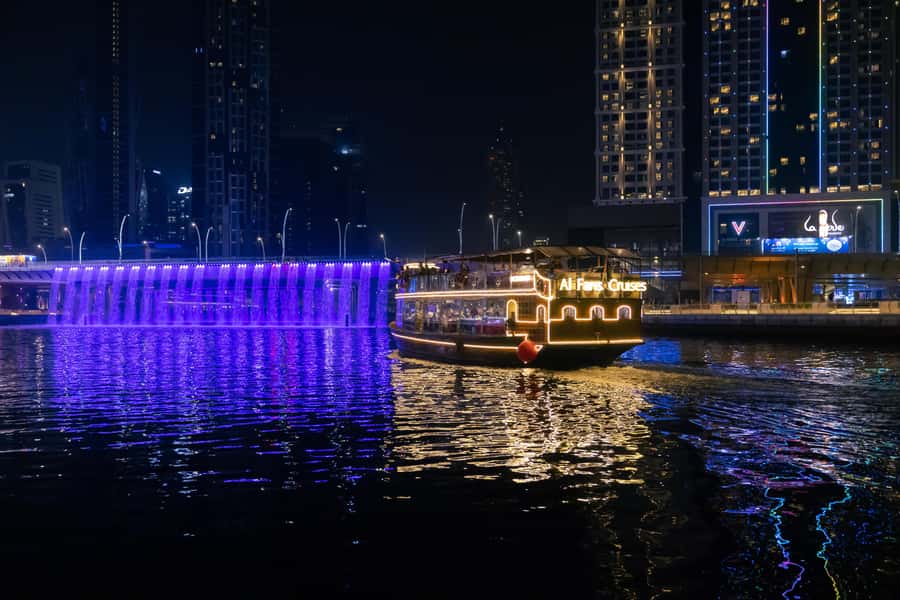 Dubai: Luxury Canal Dinner Cruise with Optional Transfers - Dinner with Arabic dishes and live stations