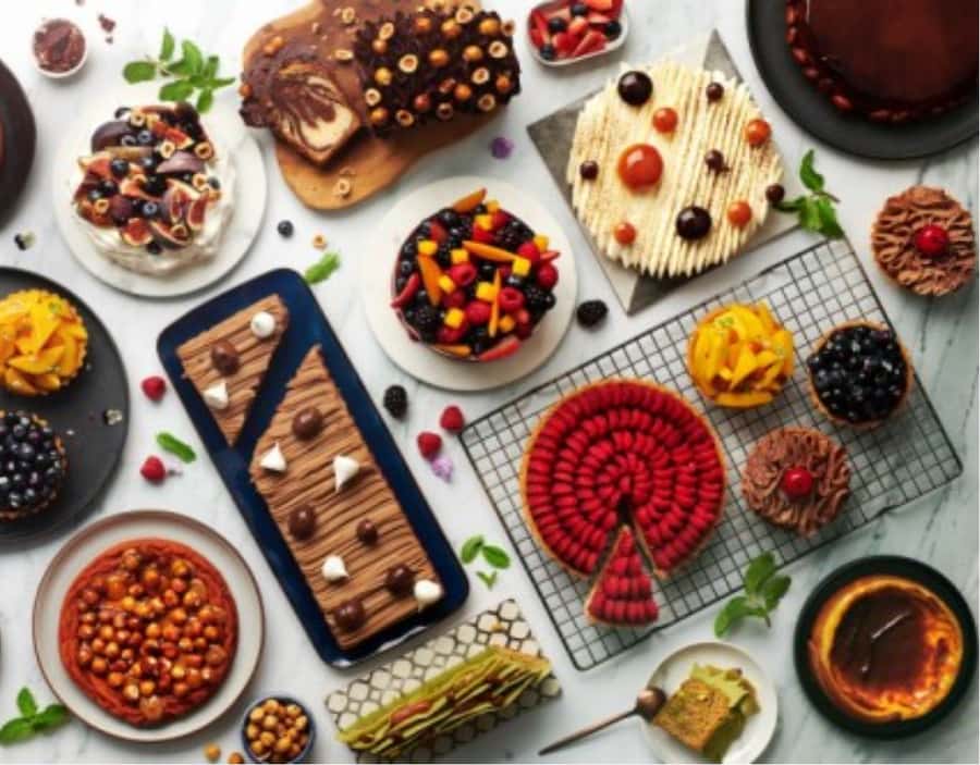 Dubai: Luxury Dinner Buffet at Gastronomy Atlantis The Royal - Dessert is not an afterthought