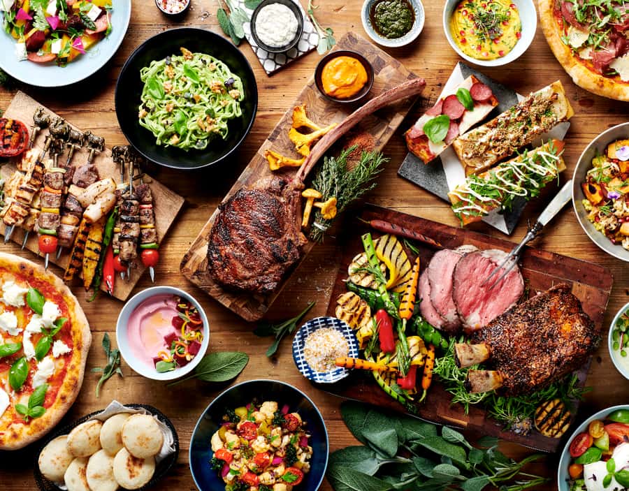 Dubai: Luxury Dinner Buffet at Gastronomy Atlantis The Royal - Outdoor views and the fountain show