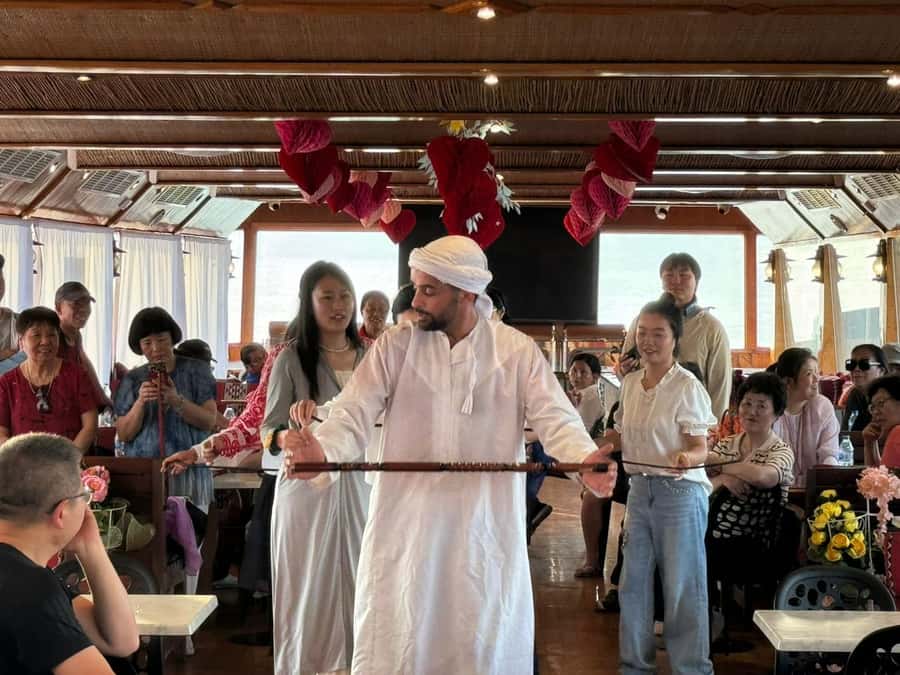 Dubai: Luxury Dinner Cruise with Live Music - Price, value, and what is not included