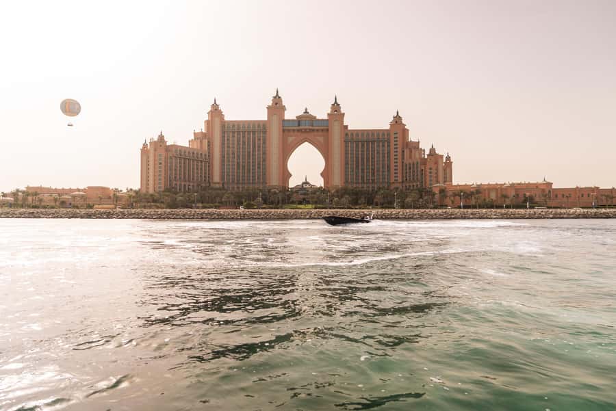 Dubai Marina: 1-Hour Luxury Sightseeing Speedboat Tour - From Dubai Canal to the Marina skyline