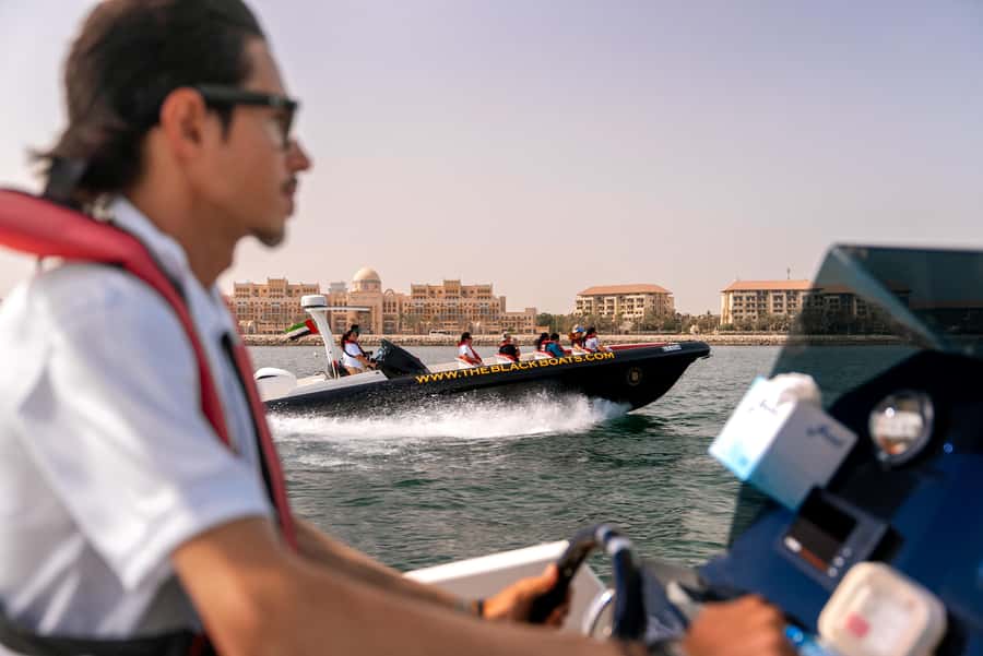 Dubai Marina: 1-Hour Luxury Sightseeing Speedboat Tour - Ain Dubai and Bluewaters Island photo stop