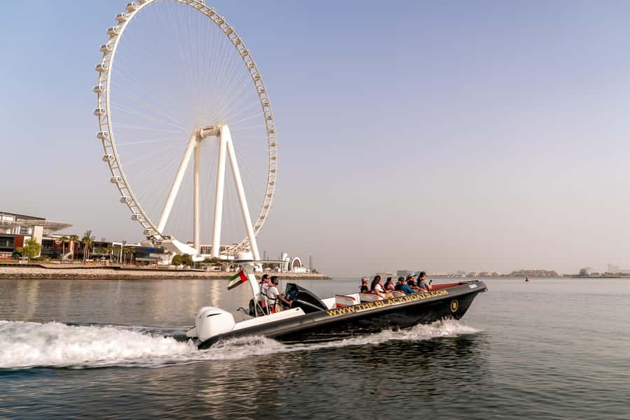 Dubai Marina: 1-Hour Luxury Sightseeing Speedboat Tour - Finding the boat at Dubai Marina Yacht Club