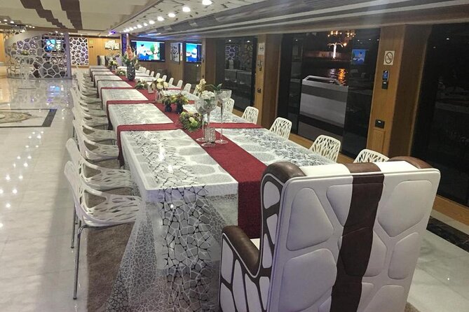 Dubai Marina Luxury Cruise w/ 5 Star Buffet Dinner & Transfer - JBR, Atlantis, and Burj Al Arab views