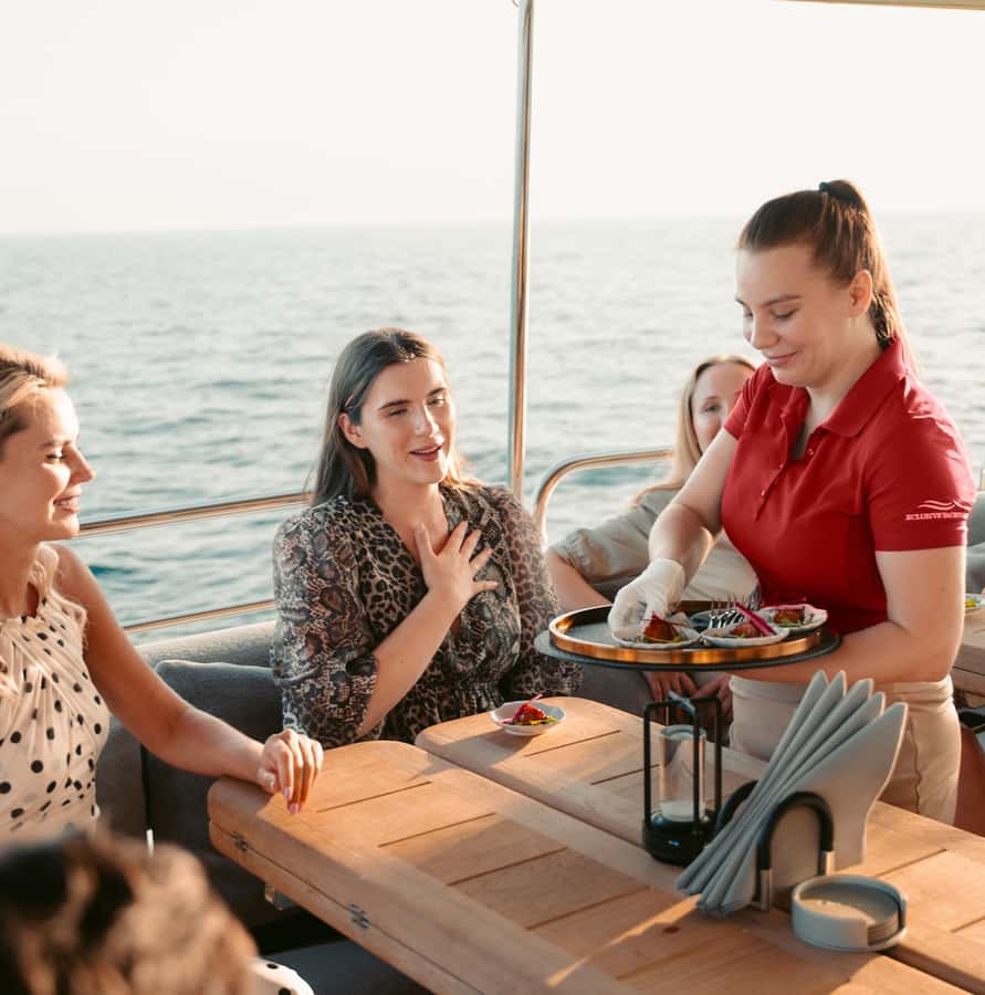 Dubai Marina: Luxury Yacht Tour with Breakfast or BBQ Option - Who should book this Dubai yacht tour?