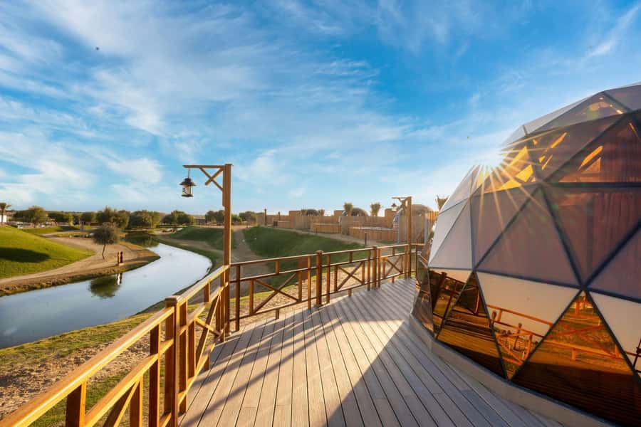 Dubai: Overnight Safari with Luxury Dome Stay & Stargazing - Camel riding at golden hour