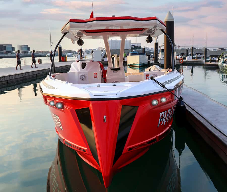 Dubai: Private Luxury Boat with Sightseeing Tour - Key points before you book