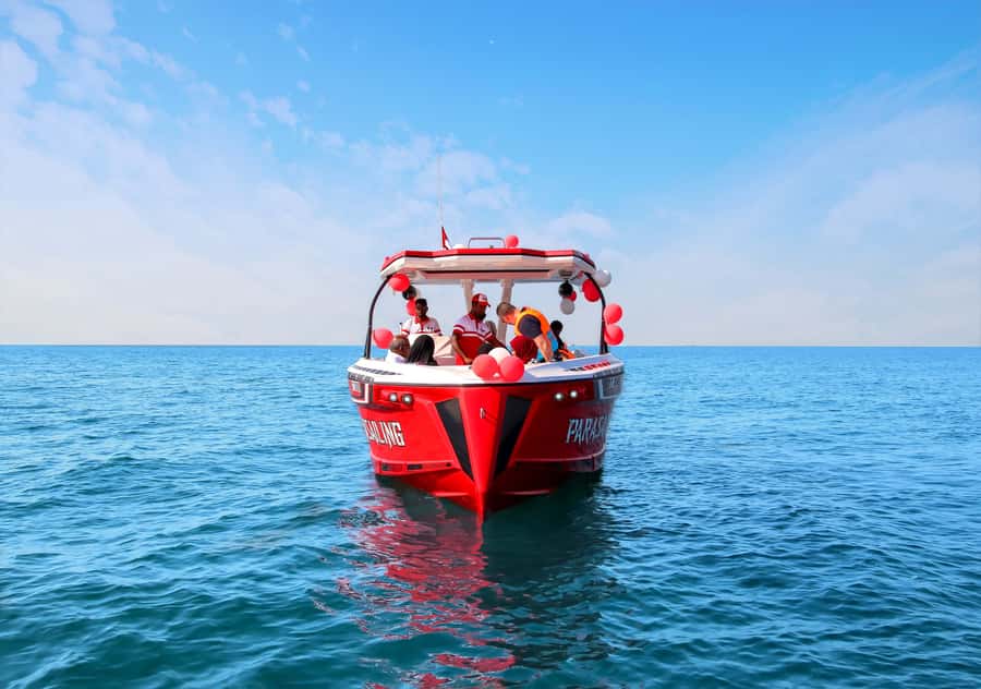 Dubai: Private Luxury Boat with Sightseeing Tour - What the strongest praise tells you
