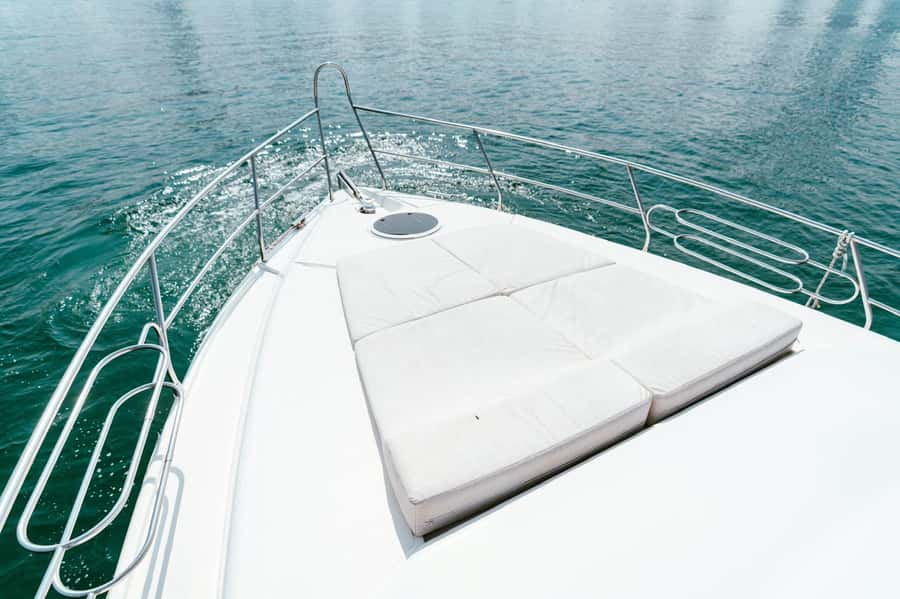 Dubai: Private Luxury Yacht Tour on a 50-Foot Yacht - Should you book the Dubai private yacht tour?
