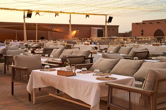 Dubai Private VIP Desert Dinner and Live Entertainment Show - Who will get the most from this Dubai desert evening?
