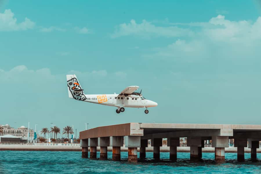Dubai: Private VIP Luxury Yacht Tour with BBQ & Drinks - BBQ, drinks, music, and the onboard mood