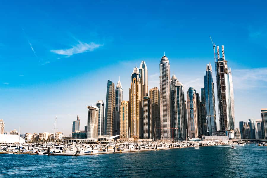 Dubai: Private VIP Luxury Yacht Tour with BBQ & Drinks - What the $738 group price really means