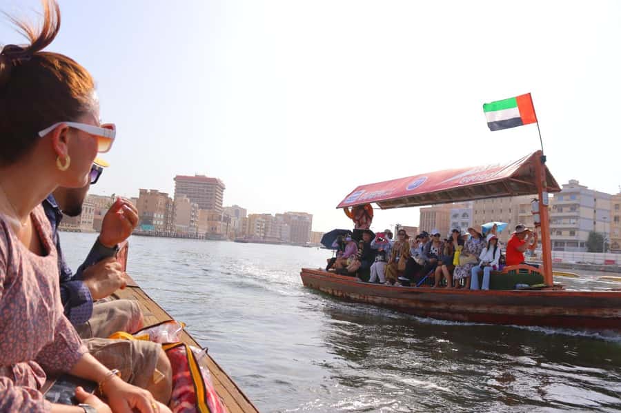 Dubai: VIP Private City Tour with Burj Khalifa Entry Tickets - Sheikh Zayed Road and Dubai’s modern skyline