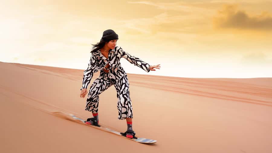 Dubai Waves & Dunes: Luxury Yacht Cruise w/ Red Dunes Safari - What the 45-minute dune bashing feels like