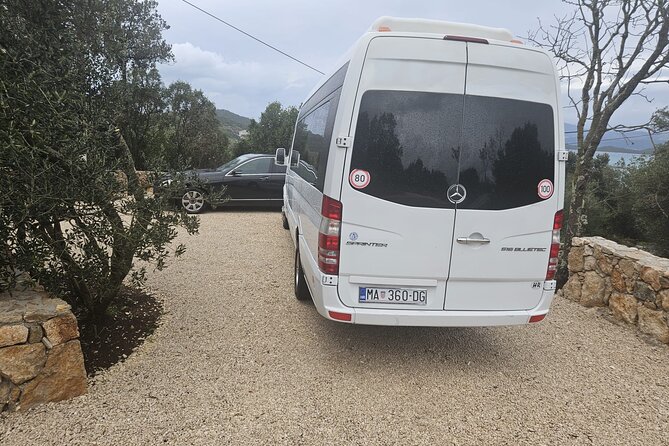 Dubrovnik to Split luxury transfer with 5course LUNCH INCLUDED - Wine, water, and what is actually included