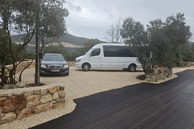 Dubrovnik to Split luxury transfer with 5course LUNCH INCLUDED - The driver and the level of service
