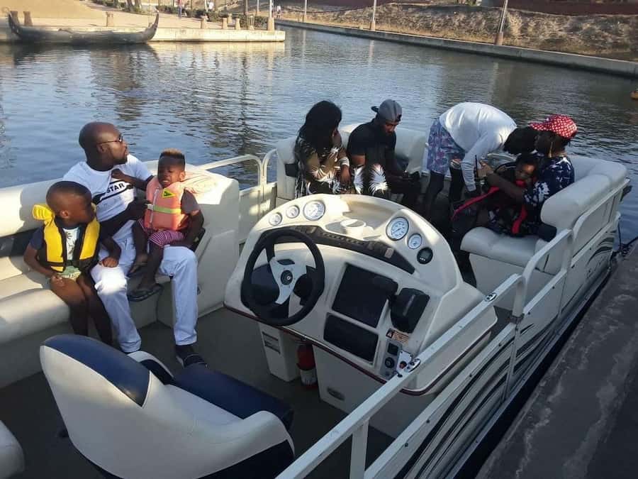 Durban Point Waterfront: Luxury Canal Boat Cruise - Passing uShaka and the Ithala Trade Centre