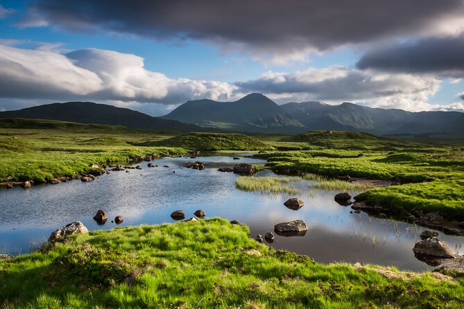 Edinburgh: Loch Ness & Highlands Privately Guided Luxury Day Tour - Three hours beside Loch Ness