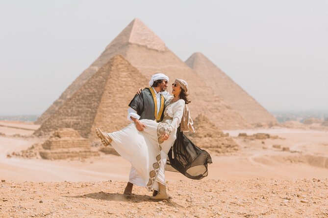 Egypt Luxury Photoshoot & Full Day Private Day Tour at Giza - Starting with the Pyramids of Giza