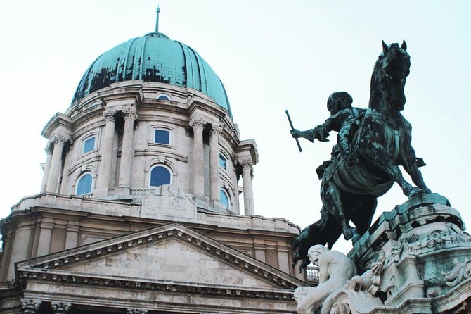 Exclusive Budapest City Tour by Luxury Car - Half Day - Key points at a glance