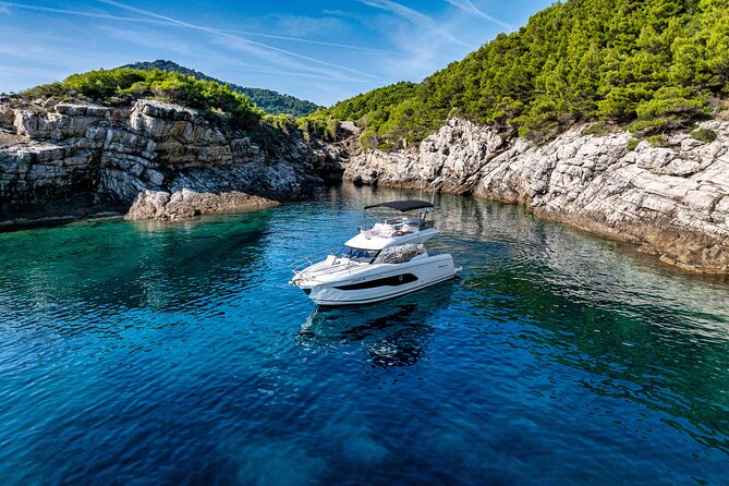 Exclusive Luxury Yacht Tour of the Elaphiti Islands - Why a private yacht changes the Dubrovnik day