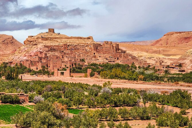 Experience Luxury in Zagora: 2-Day Desert Adventure - Guides, drivers, and the human side of the trip