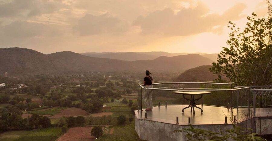 Experience Luxury: Private Museum, Vintage Car Ride - The palace story and private gallery