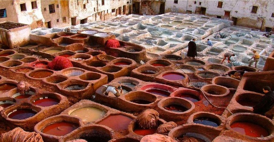Fes Private Guided Tour With Luxury Car - Markets, lunch, and the final return