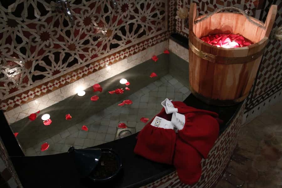 Fes: Traditional Hammam Massage in a Luxury Palace - What $176 buys you