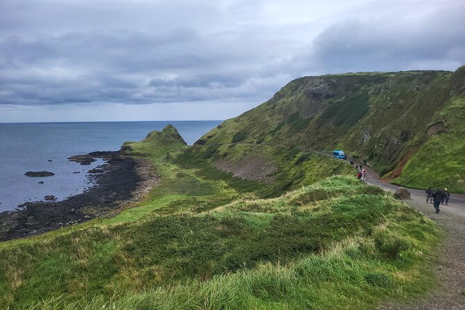 Five Star Giant's Causeway & Belfast Luxury Private Excursion. - Carrick-a-Rede offers a choice, not a guaranteed crossing