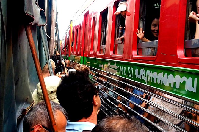 Floating & Railway Market and Coconut Farm Tour [Optional Luxury] - What the guides add to the day