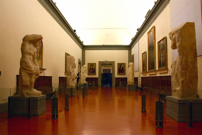 Florence David First Viewing & Duomo with Terrace VIP Access Tour - FAQ