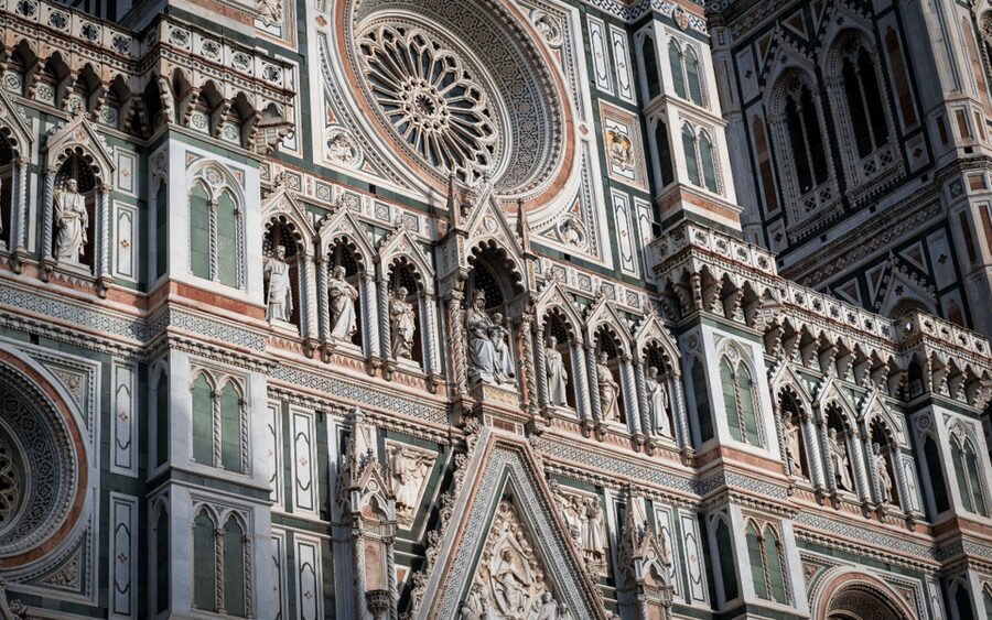 Florence: Duomo Cathedral Immediate VIP Access & Guided Tour - Dress, comfort, and access